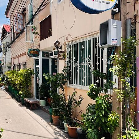 Ricos Honey Place Guesthouse Bangkok Luaran gambar