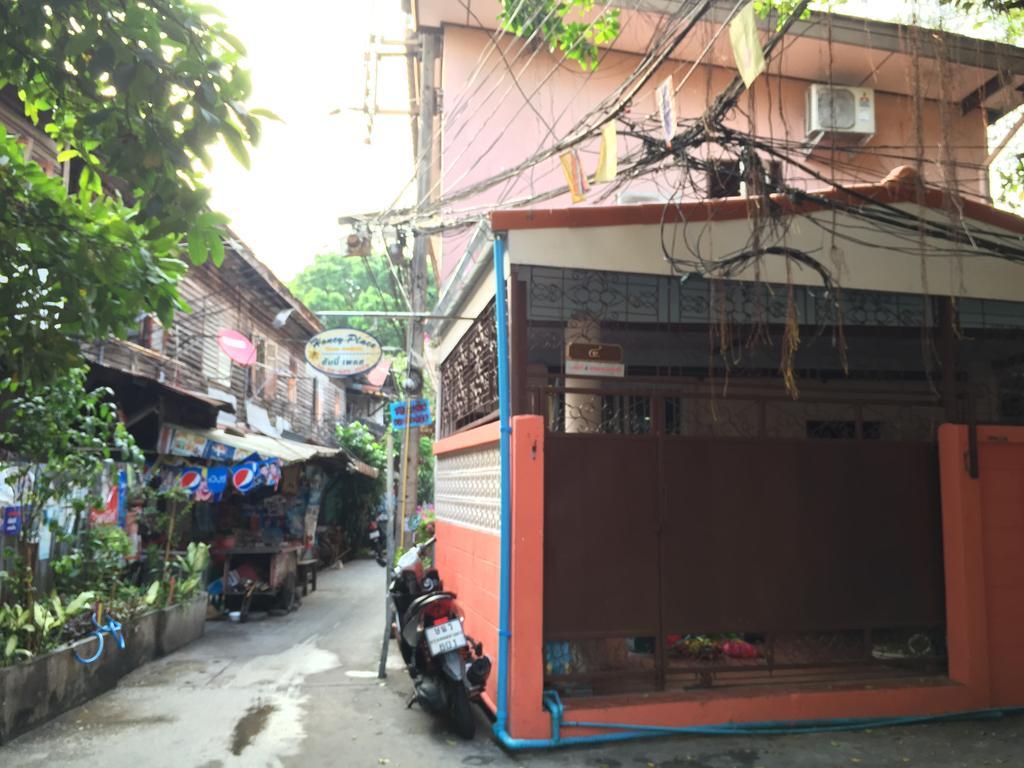 Ricos Honey Place Guesthouse Bangkok Luaran gambar