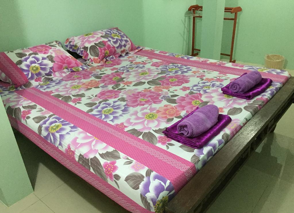 Ricos Honey Place Guesthouse Bangkok Luaran gambar
