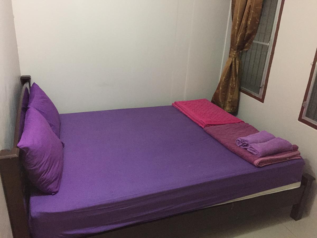 Ricos Honey Place Guesthouse Bangkok Luaran gambar